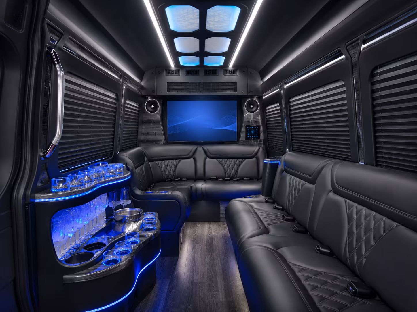 airport shuttle buses to ewr phl and acy