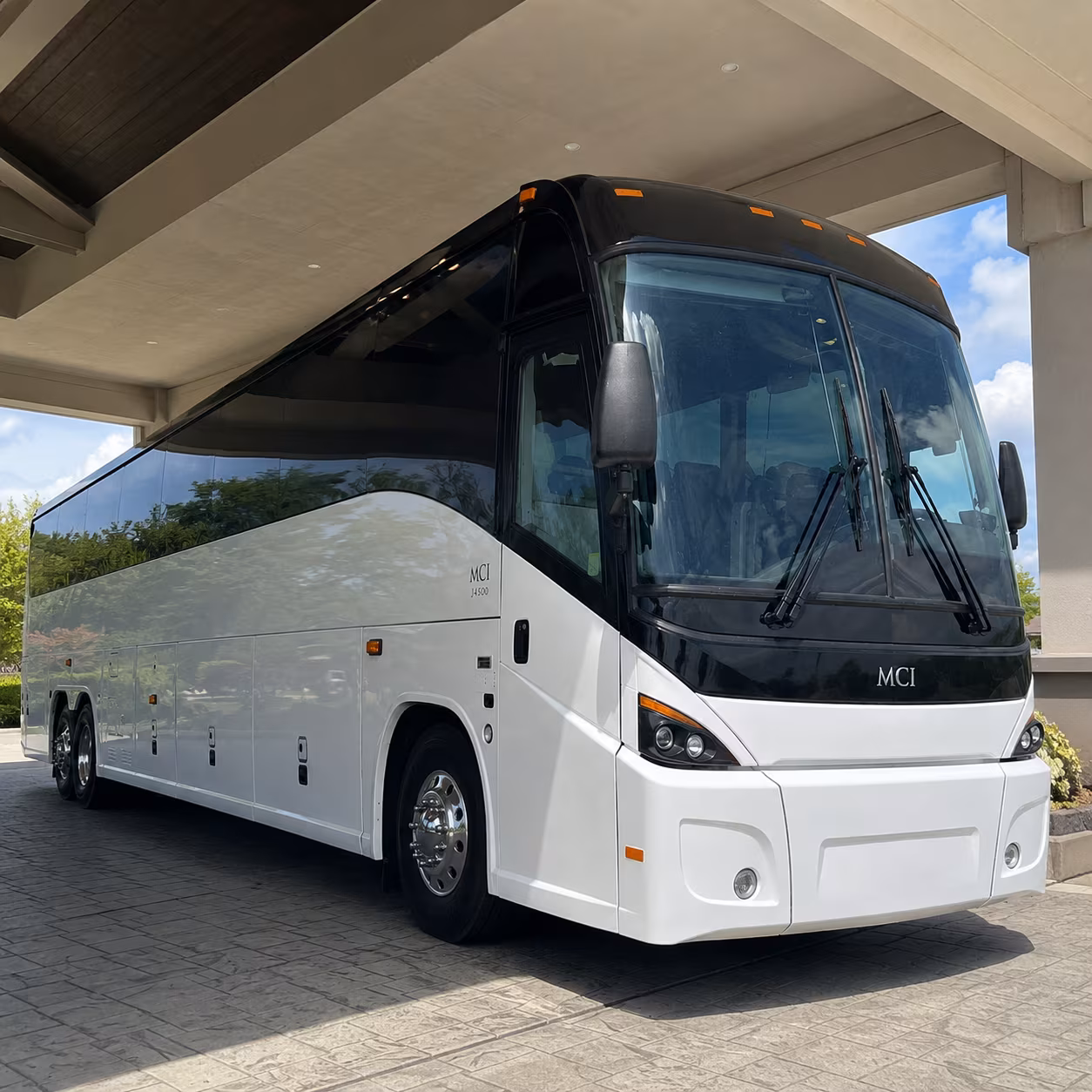 recurring daily shuttle buses for lakewood business parks and office campuses
